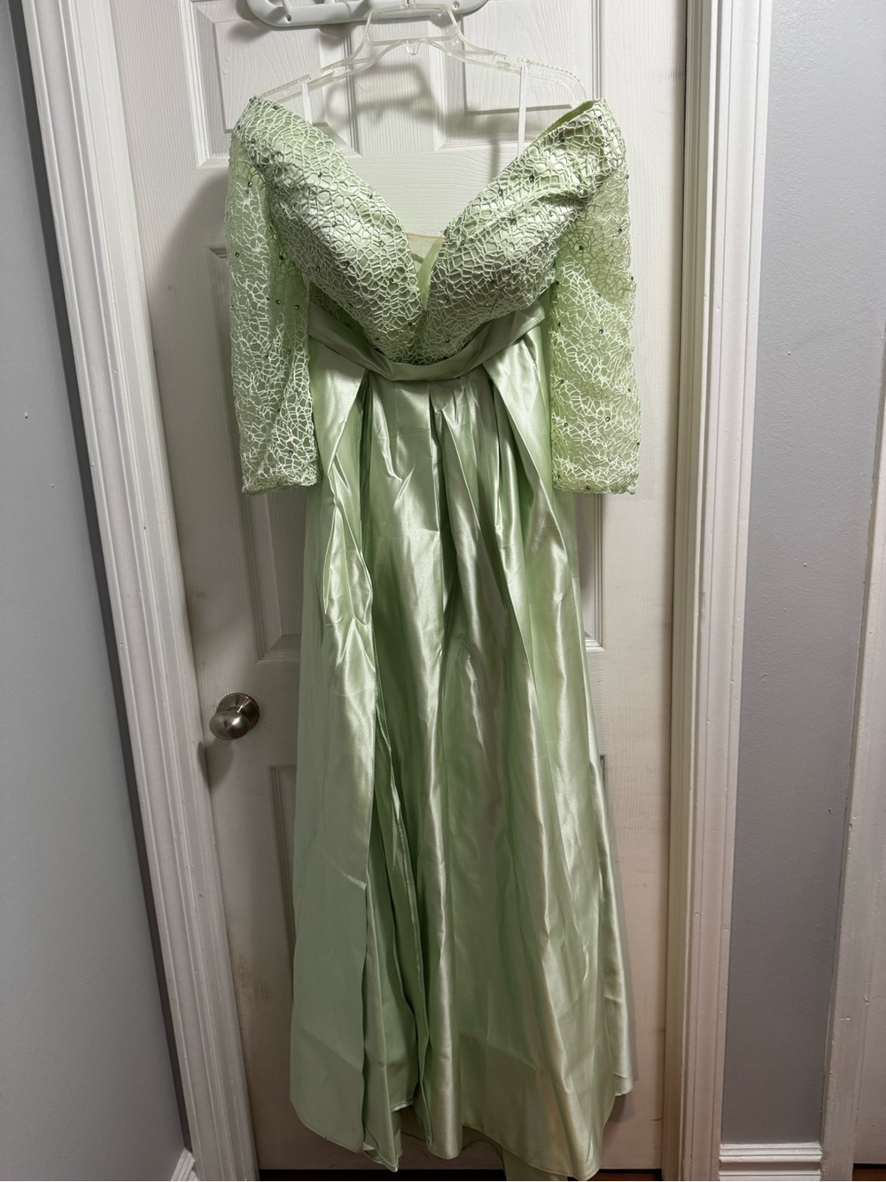 Light Green Lace & Satin Evening Gown Mother of bride groom brides maid 8-10